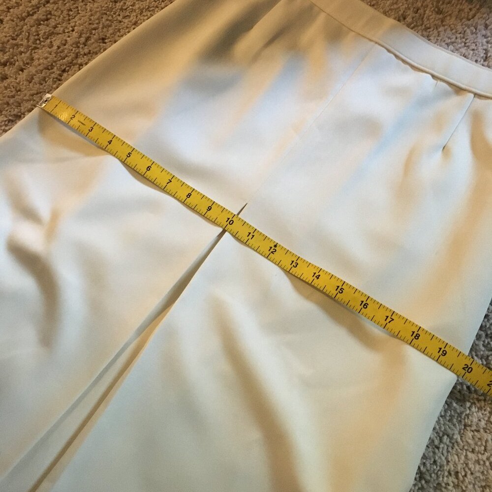 VTG Koret Ivory Kick Pleat Midi Skirt 28W Clean Girl Minimalist Quiet Luxury - Picture 10 of 14